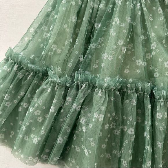 Maddie & Michelle Girls 5 Green Floral Ruffle Dress - Picture 7 of 8